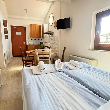 Ξενοδοχείο La Bastide 2*